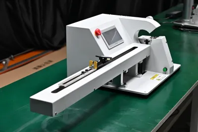 Máquina de Enrolamento de Fita Adesiva com Puxamento de Fio Unilateral JW-303K-1.0m Thumb