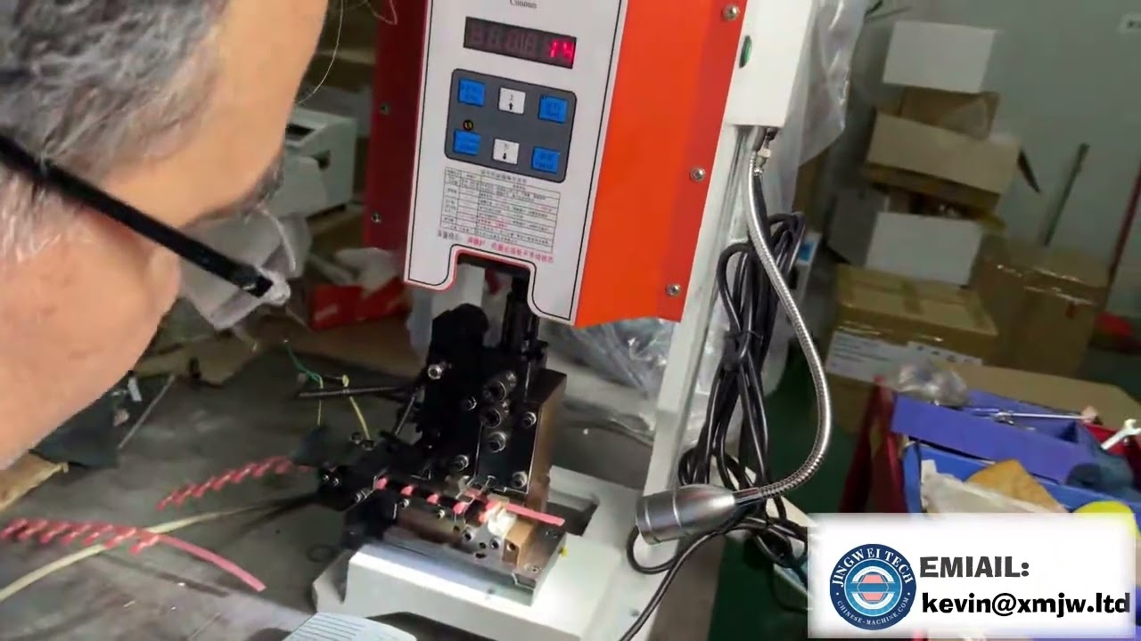 Aplicador de Crimpagem para Terminais Isolados em Nylon - Molde em Modo Contínuo para Máquinas de Crimpagem