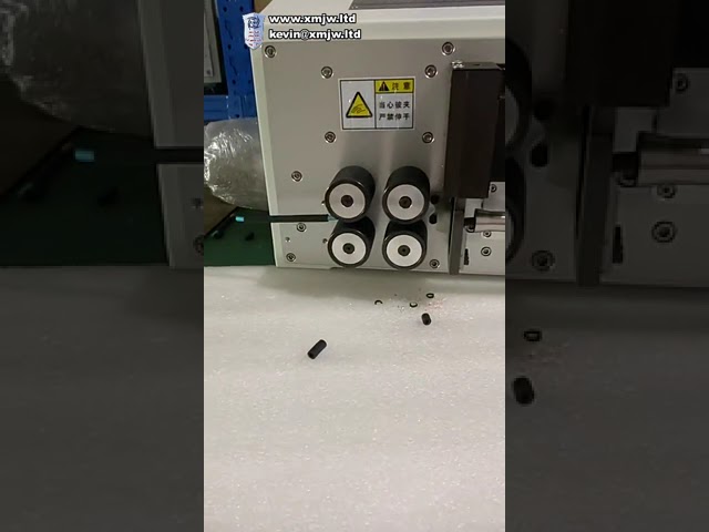 Máquina Inteligente de Corte e Decapagem de Cabos de 35 mm² - Processamento Automático