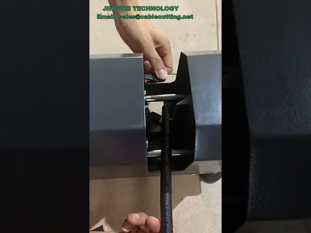 Máquina Pneumática de Corte de Rosca com Lâmina SKD11 – Precisão e Automação Industrial
